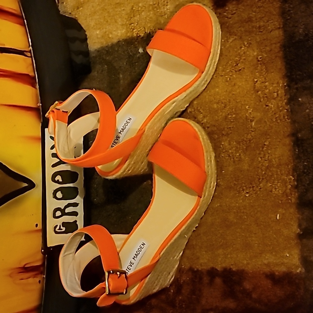 Shoes - Picture 2 of 2